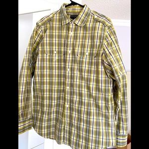 100% cotton-Banana republic two button up shir